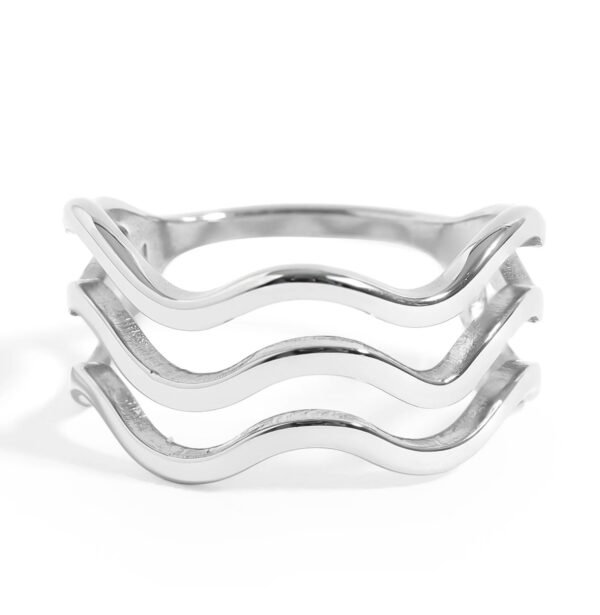 Triple Wave Geometric Ring