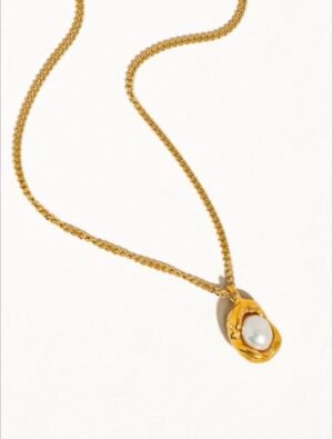 Zakai Natural Pearl Round Necklace