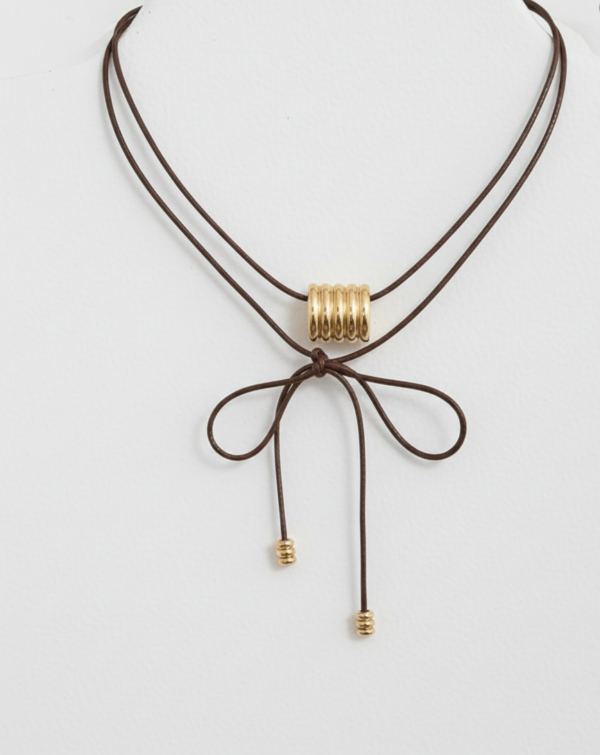 img_1923.png Chant 18K Gold Black Leather Pendant Choker