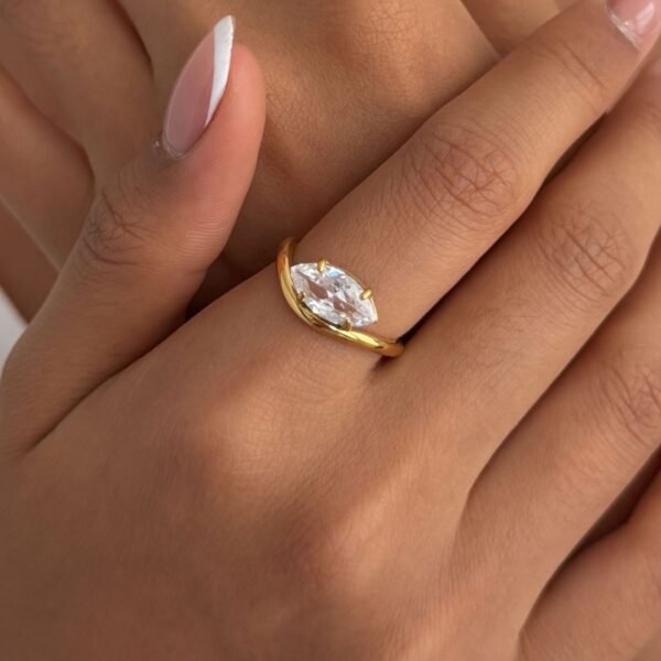 Modern Marquise