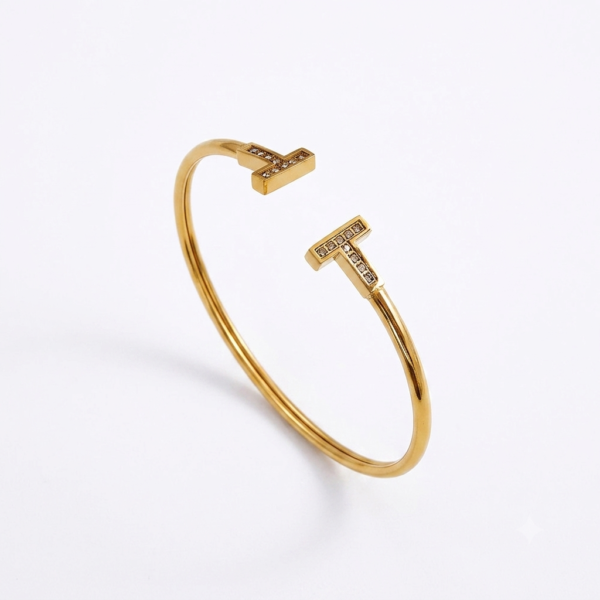 Double T Pave Cuff